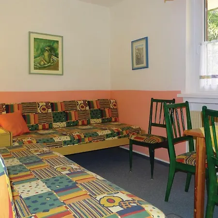 One-bedroom In Apartment